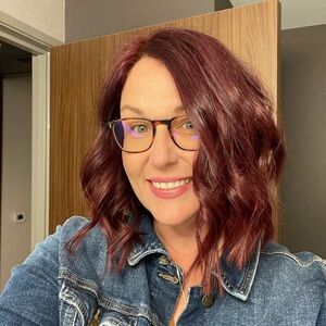 Meet your Posher, Nikki